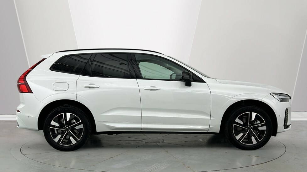 Volvo XC60 Plus, B5 Awd Mild Hybrid, Dark WF75BXZ White #3