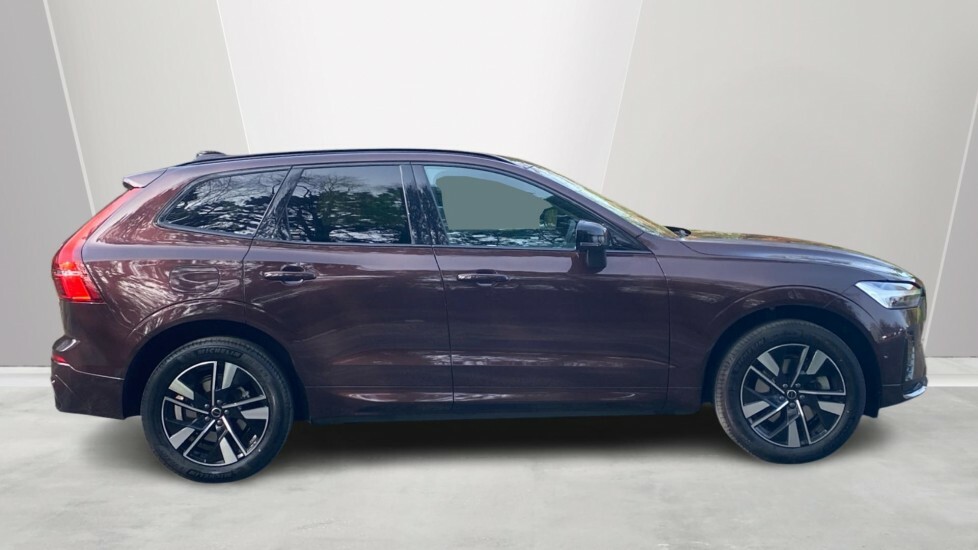Volvo XC60 Plus, B5 Awd Mild Hybrid, Dark WJ75XWD Red #3