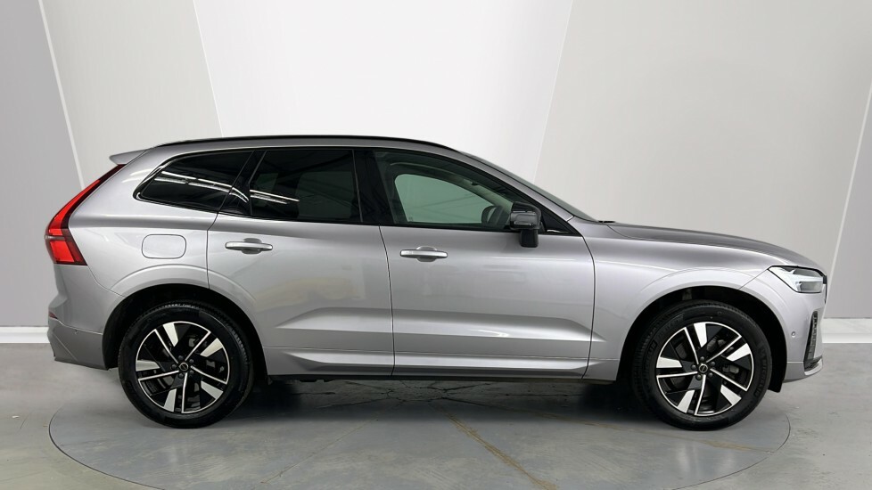 Volvo XC60 Plus, B5 Awd Mild Hybrid, Dark WF75CMU Silver #3