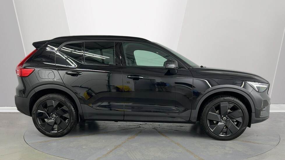 Volvo XC40 Black Edition Plus, B3 Mild Hybrid, WV75RHJ Black #3