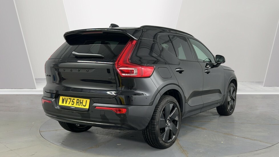Volvo XC40 Black Edition Plus, B3 Mild Hybrid, WV75RHJ Black #2