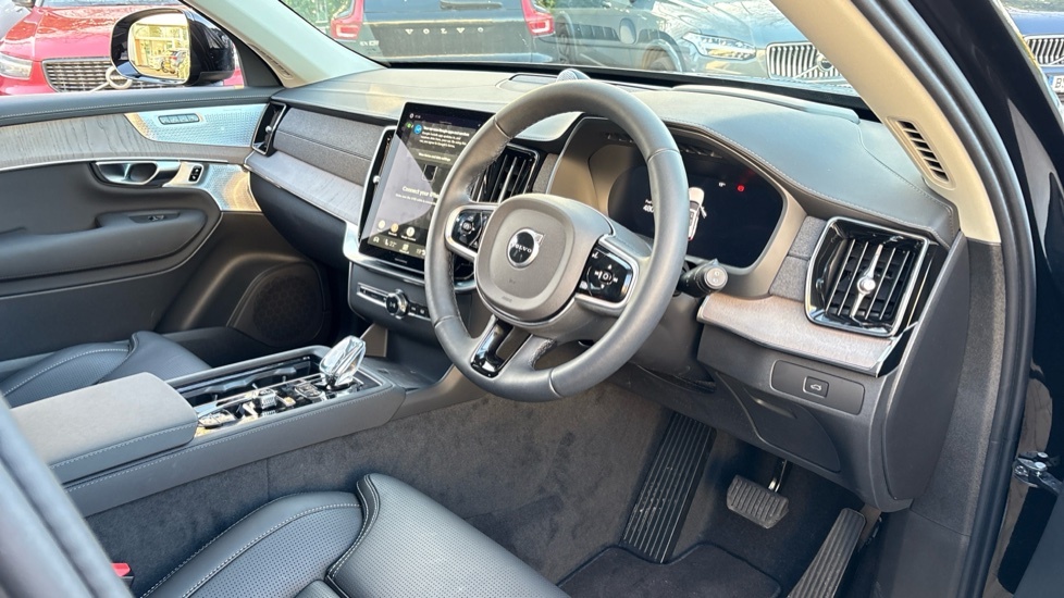 Volvo XC90 Ultra, B5 Awd Mild Hybrid, Dark, 7 Seats OY26XHR Black #4