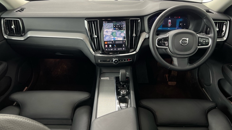 Volvo V60 Plus, B4 Mild Hybrid, Dark RV25XWP Black #5