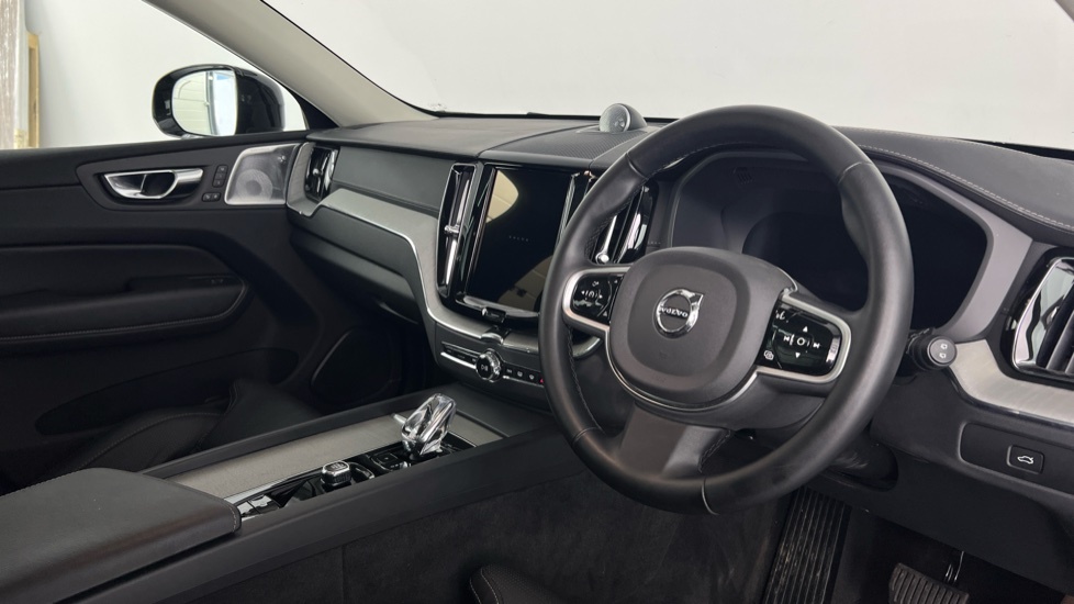Volvo XC60 Ultra, B5 Awd Mild Hybrid, Dark 21 Alloy RF74ZSV Grey #4