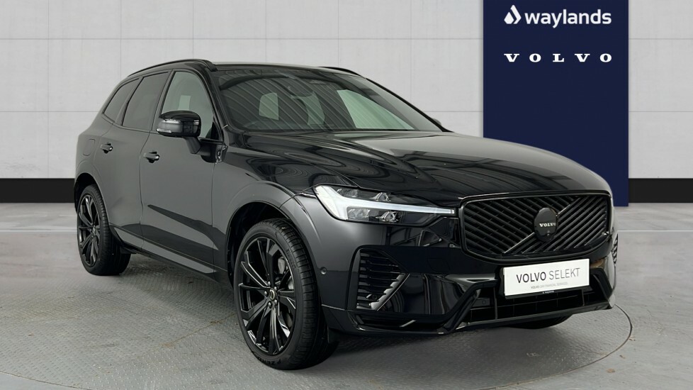 Volvo XC60 B5 Black Edition Plus, Awd Mild Hybrid, Black
