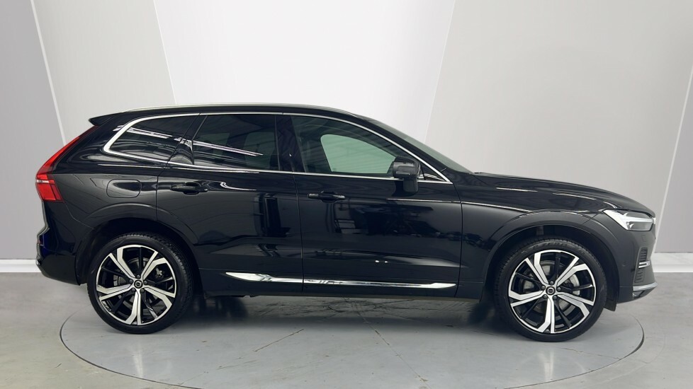 Volvo XC60 Ultra, B5 Awd Mild Hybrid, Bright 21 All RV25WXG Black #3