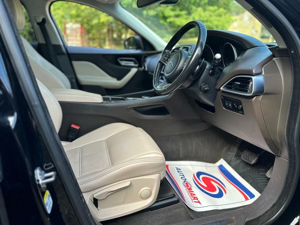 Jaguar F-Pace 2.0 D180 Prestige 2017 Black #3