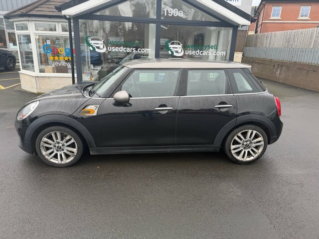 Mini Hatch 1.5 Cooper Seven Hatchback Euro SC67BYD Black #4