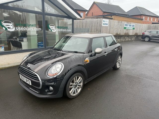 Mini Hatch 1.5 Cooper Seven Hatchback Euro SC67BYD Black #3