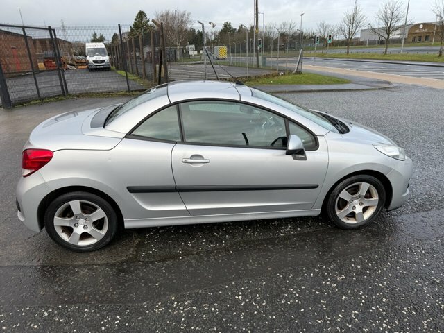 Peugeot 207 207 cc Active Black #8