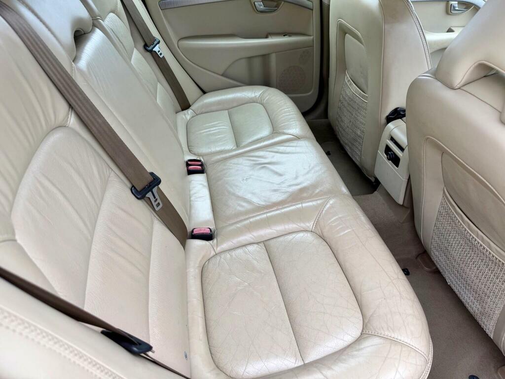 Volvo XC70 2.4 D5 Se Geartronic Awd Euro 4 200857 Gold #6