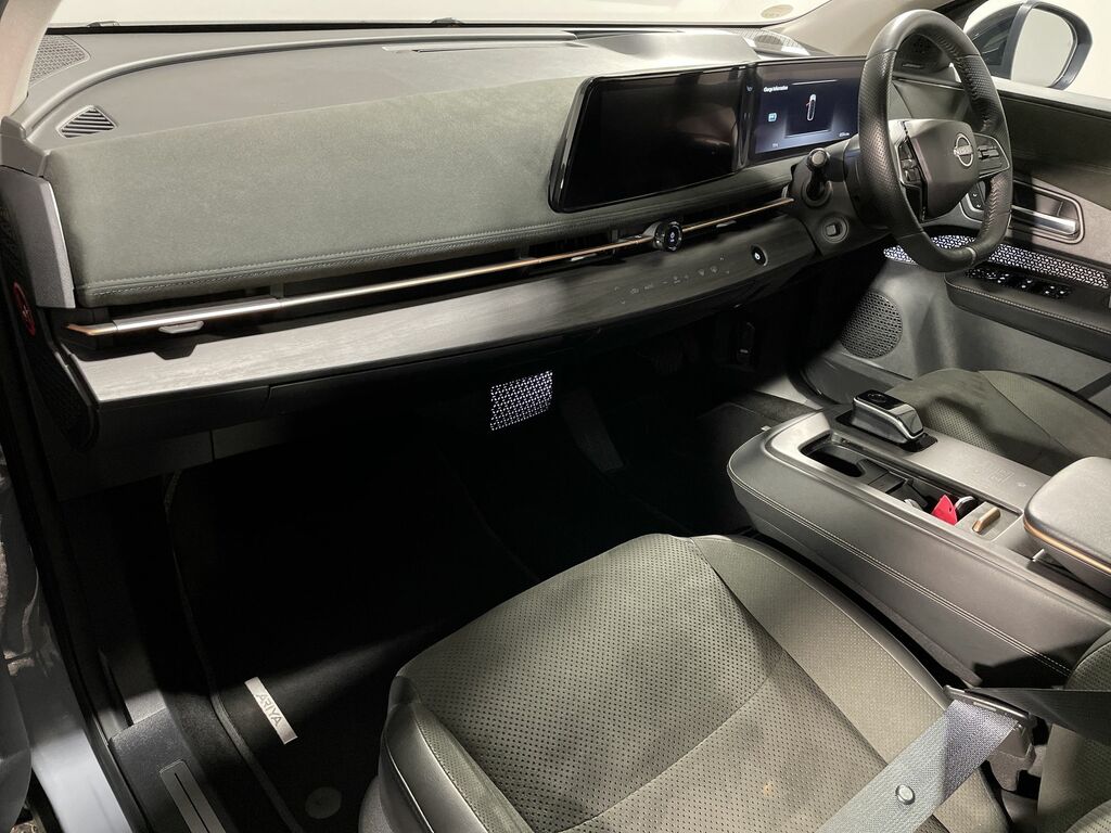 Nissan Ariya 225Kw Evolve 87Kwh 22Kwch E-4orce WO73FZR Grey #3