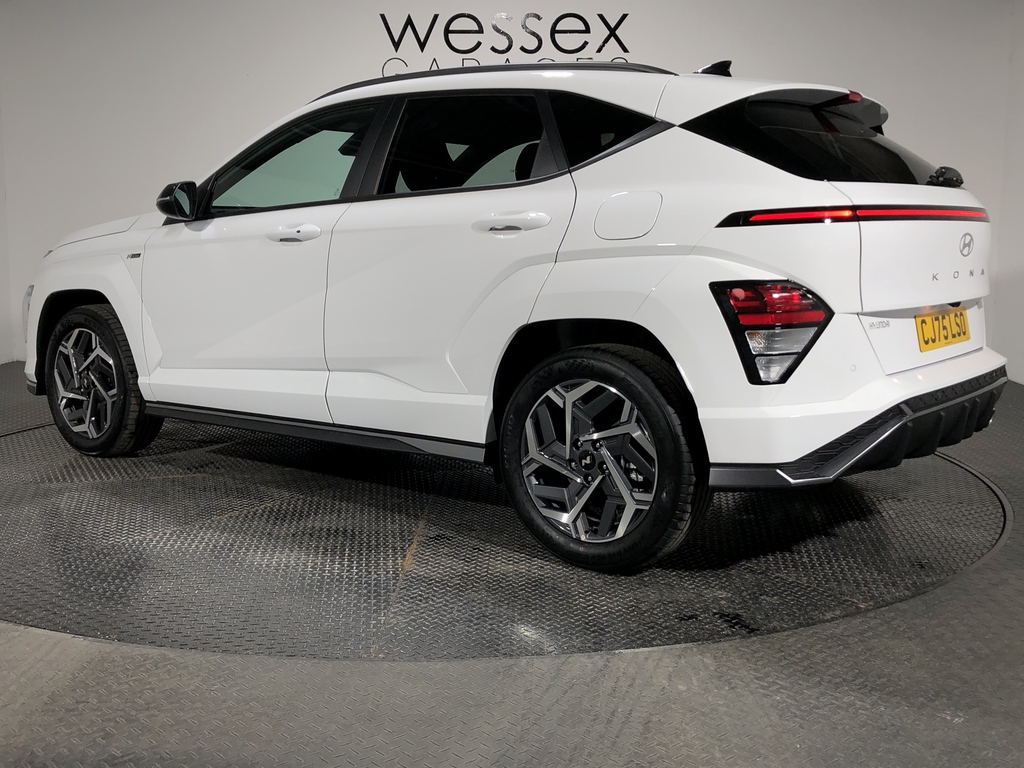 Hyundai Kona 1.6 Hybrid 129 N Line Dct 22024 White #3