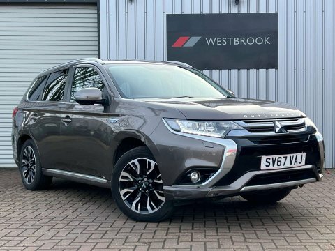 Mitsubishi Outlander 2.0H 12Kwh Juro Brown
