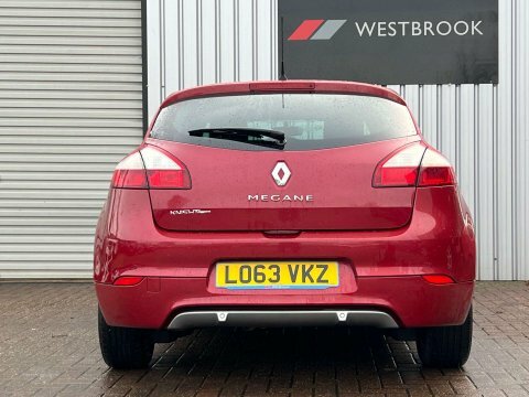 Renault Megane 1.5 Dci Knight LO63VKZ Red #3