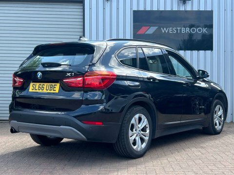 BMW X1 2.0 18D Se SL66UBE Black #2