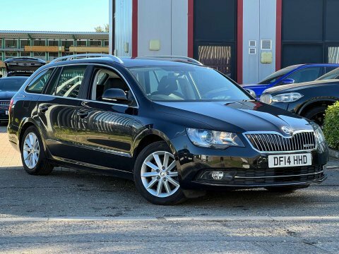 Skoda Superb 1.6 Tdi Se DF14HHD Black #2