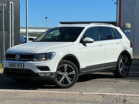 Volkswagen Tiguan 2.0 Tdi Bluemotion KR66OEB White #5