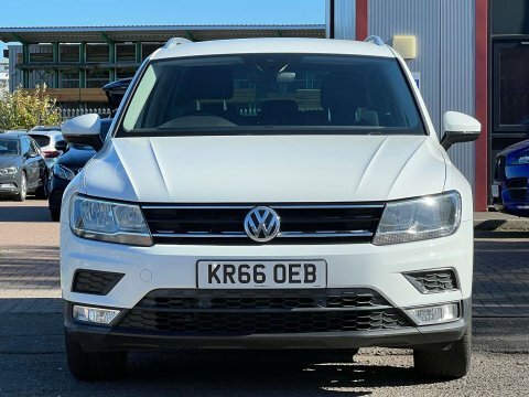 Volkswagen Tiguan 2.0 Tdi Bluemotion KR66OEB White #3