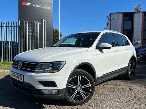 Volkswagen Tiguan 2.0 Tdi Bluemotion KR66OEB White #6