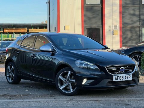 Volvo V40 2.0 D4 R-design AF65AYP Black #2