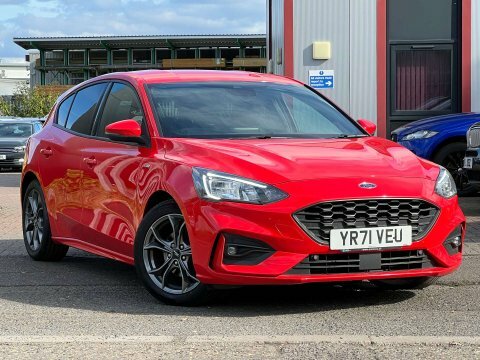 Ford Focus 1.5 Ecoblue St-line YR71VEU Red