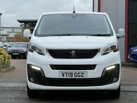 Peugeot Traveller 2.0 Bluehdi Allure VT19GGZ White #3