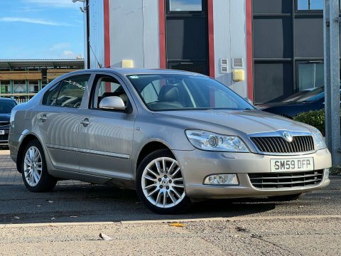 Skoda Octavia 2.0 Tdi Laurin SM59DFP Beige #2