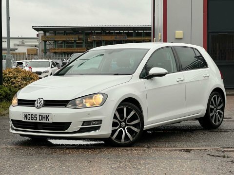 Volkswagen Golf 2.0 Tdi Bluemotion NG65DHK White #4