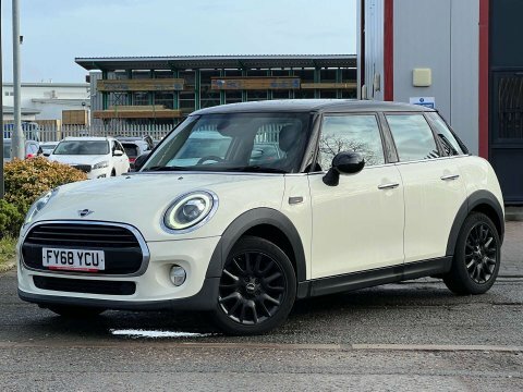 Mini Hatch 1.5 Cooper D FY68YCU White #3