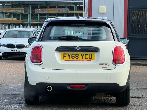 Mini Hatch 1.5 Cooper D FY68YCU White #6