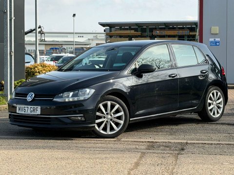 Volkswagen Golf 1.6 Tdi Bluemotion MV67GRF Black #5