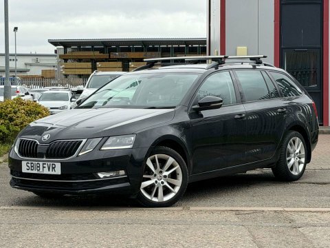 Skoda Octavia 2.0 Tdi Se SB18FVR Black #4