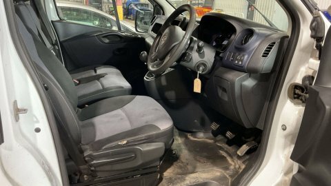 Vauxhall Vivaro 1.6 Vivaro 2900 SV15UXD White #5