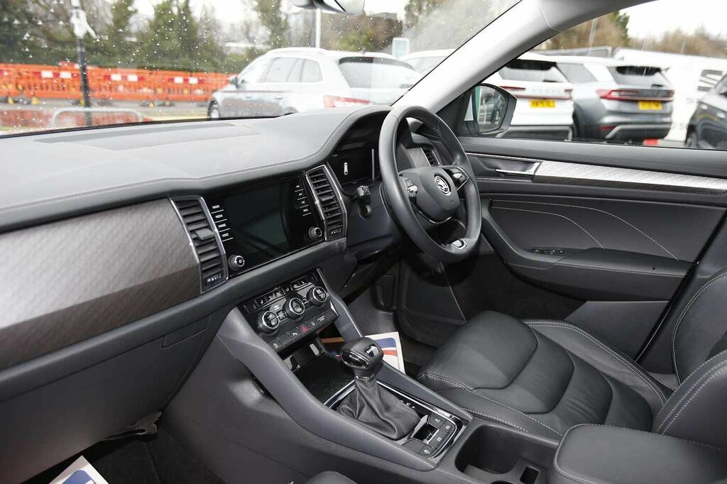 Skoda Kodiaq Se L Executive 7 Seats 1.5 Tsi 150 Ps Dsg GJ74OHS Silver #2