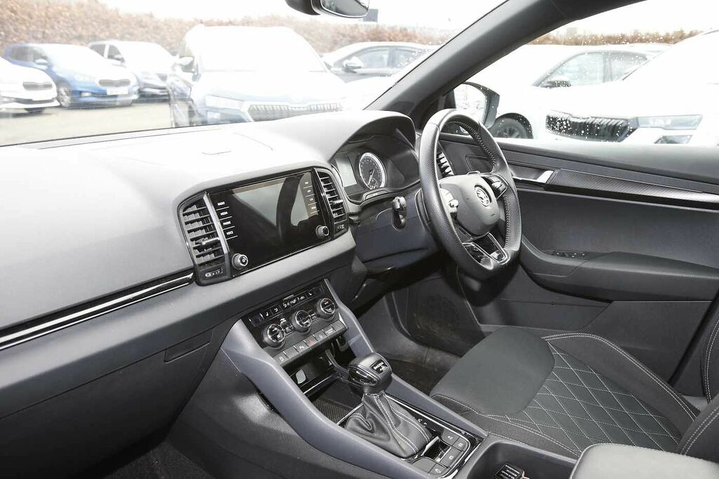 Skoda Karoq 2.0 Tdi 150 Sportline 4X4 Dsg SL22MFE Black #2