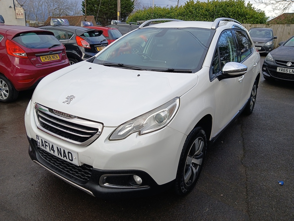 Peugeot e-2008 E-hdi Allure White #3