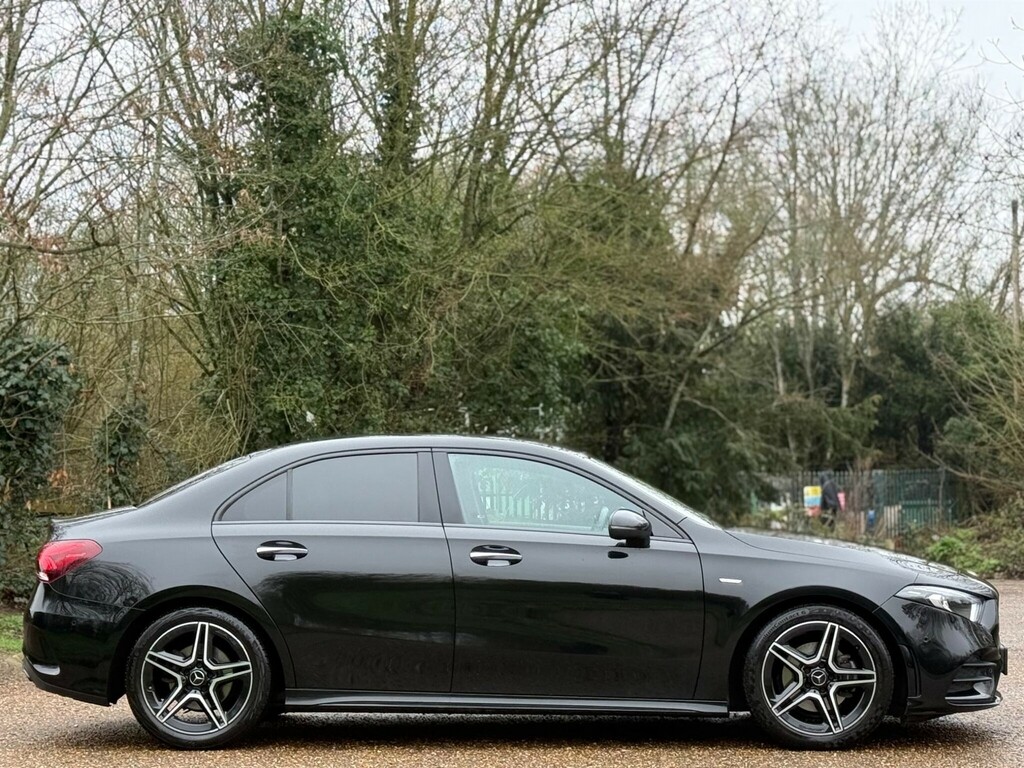 Mercedes-Benz A Class 2022 1.3 Amg Line Edition Premium 7G-dct Euro 6 KN22OOY Black #3