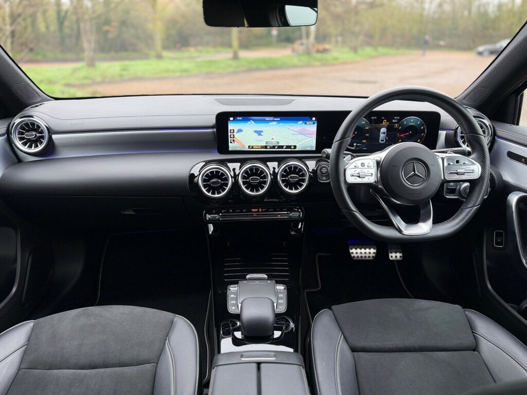Mercedes-Benz A Class 2022 1.3 Amg Line Edition Premium 7G-dct Euro 6 KN22OOY Black #2