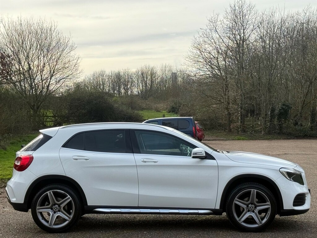 Mercedes-Benz GLA Class 2018 1.6 Amg Line Edition Suv 7G-dct Eu DE18GHK White #3