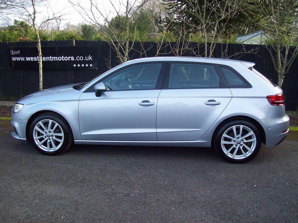 Audi A3 1.5 Tfsi Cod 35 Se Technik Sportback  Silver #3
