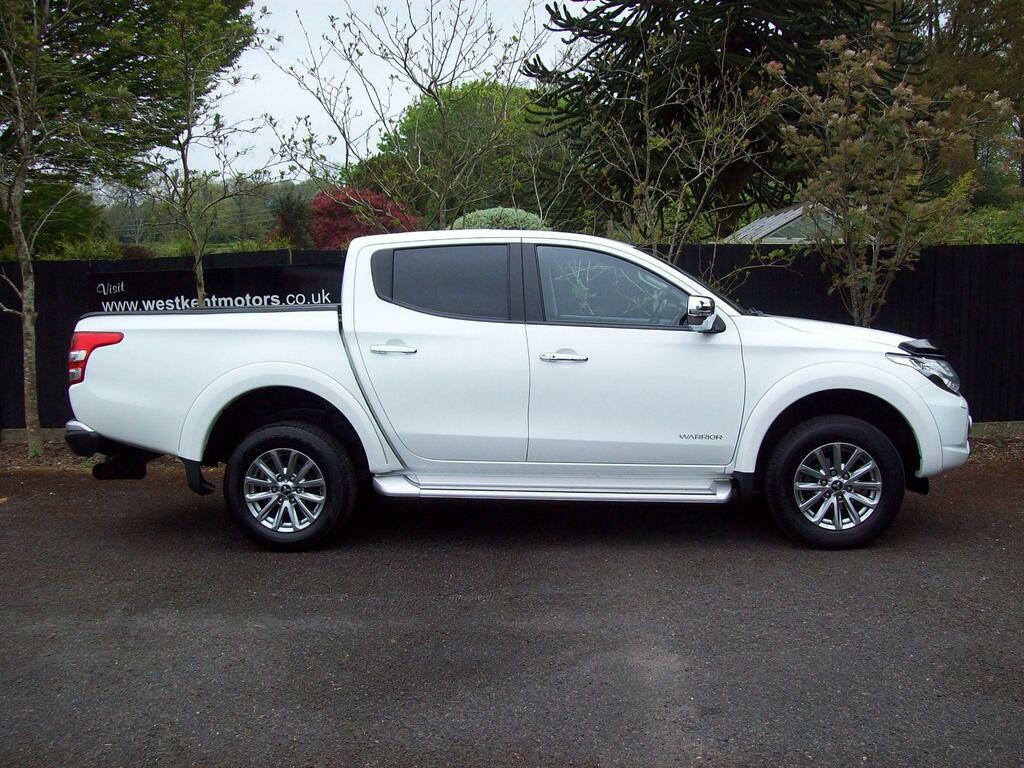 Mitsubishi L200 2.4 Di-d Dc Warrior 4Wd Euro 6  White #4