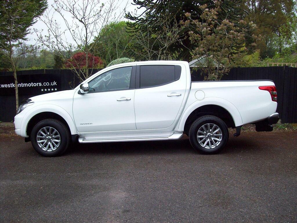 Mitsubishi L200 2.4 Di-d Dc Warrior 4Wd Euro 6  White #2