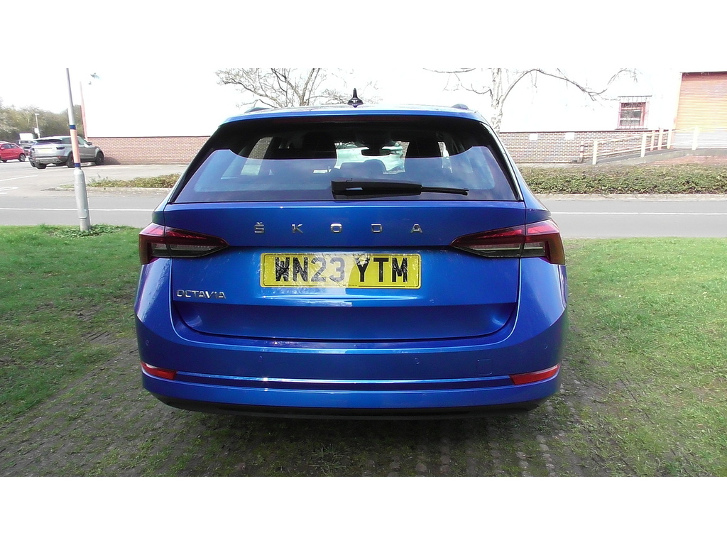 Skoda Octavia Tsi Act Se Technology Blue #6