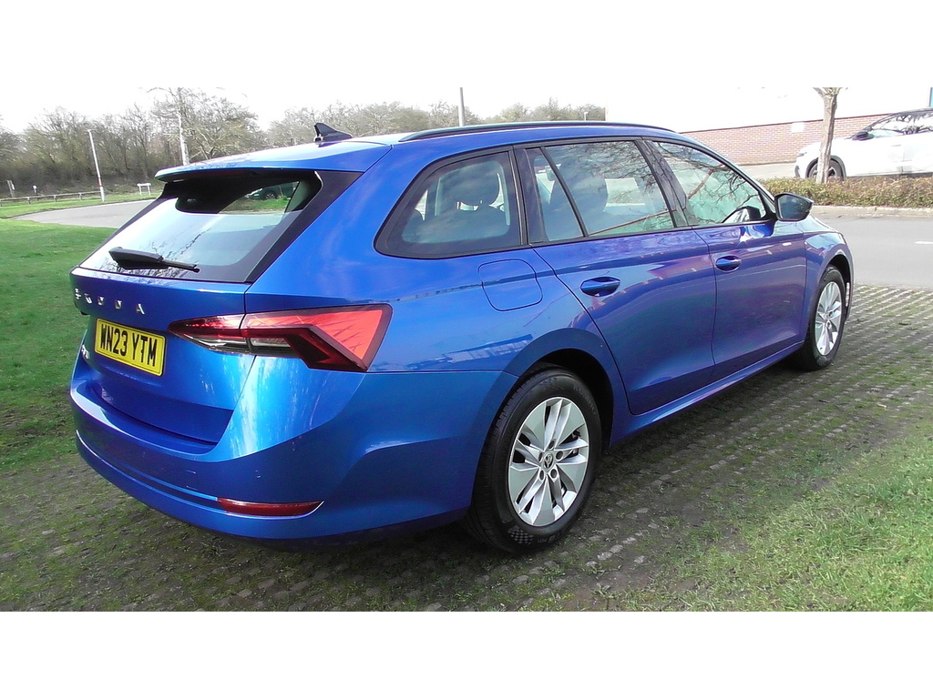 Skoda Octavia Tsi Act Se Technology Blue #5