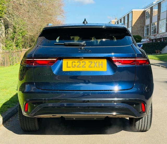 Jaguar F-Pace 2.0 P250i R-dynamic Black LG22ZXH Blue #5