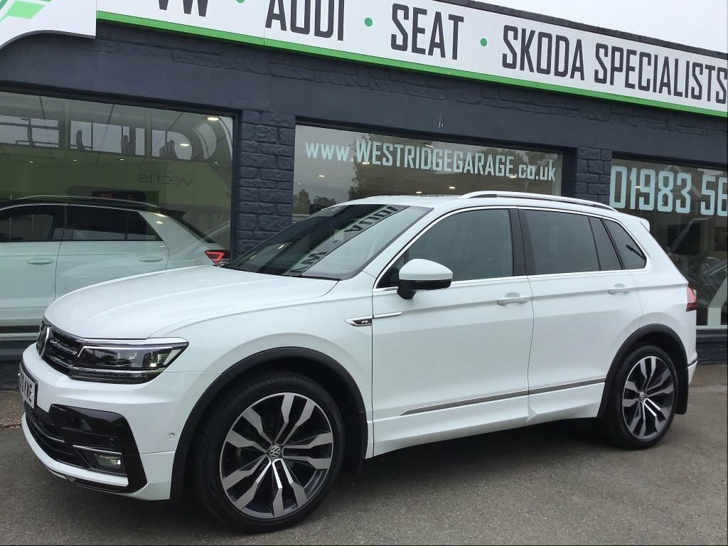 Volkswagen Tiguan Tdi R-line Tech Suv White #3