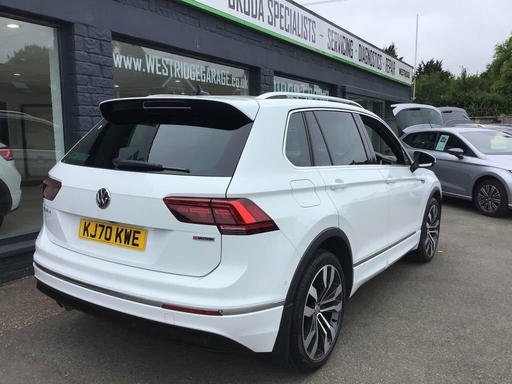 Volkswagen Tiguan Tdi R-line Tech Suv White #5