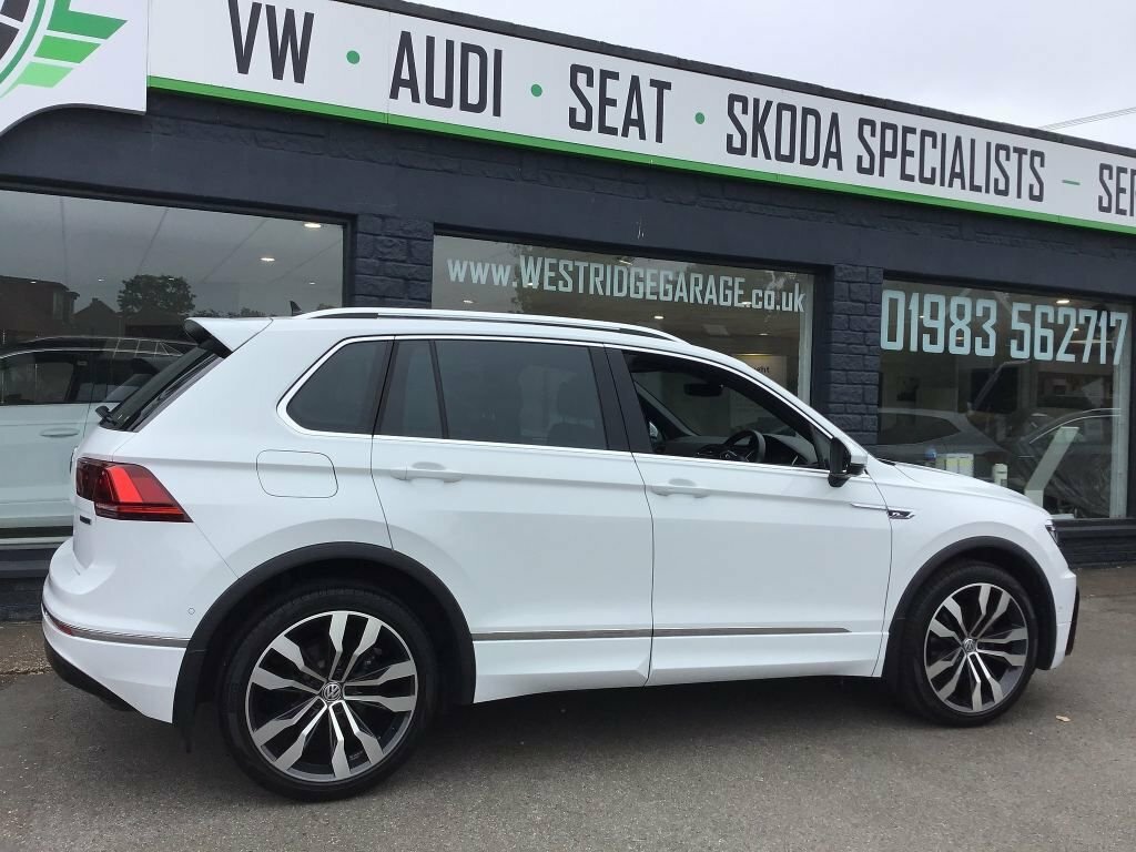 Volkswagen Tiguan Tdi R-line Tech Suv White #4