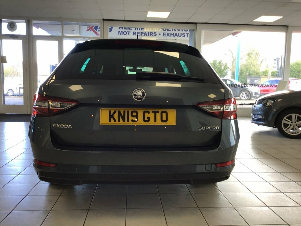 Skoda Superb Tdi Se L Executive Grey #4